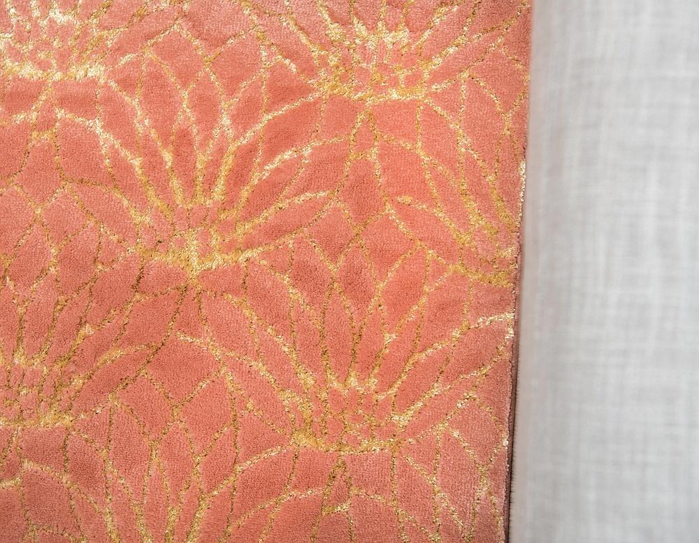 Ellison - Lotus Blossom Pattern Luxury Rug